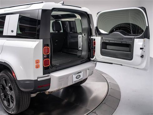 Used 2024 Land Rover Defender 110 S AWD/4WD image 32