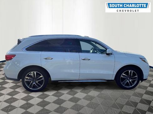Used 2017 Acura MDX SH-AWD w/ Advance Package image 4
