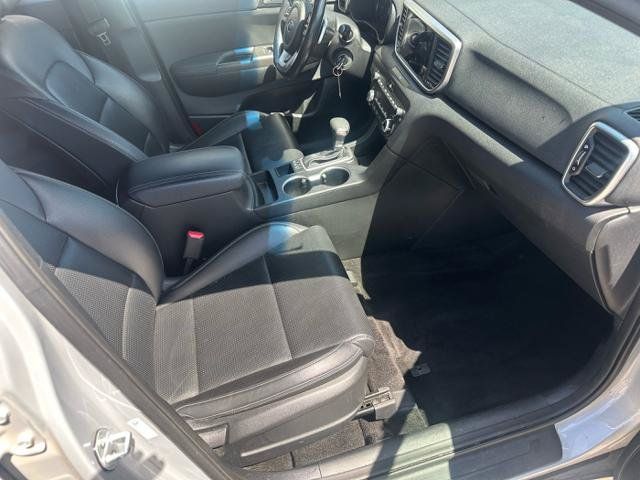 Used 2020 Kia Sportage S w/ S Sunroof Package AWD/4WD image 7
