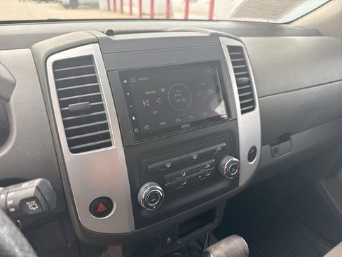 Used 2015 Nissan Xterra X RWD image 17