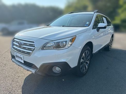Used 2017 Subaru Outback 2.5i Limited AWD/4WD image 4