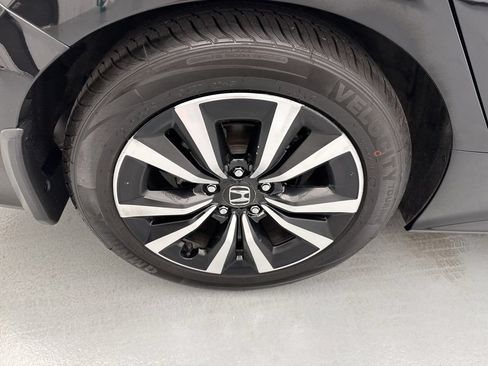 Used 2024 Honda Civic EX image 11