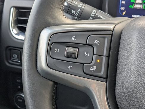 Used 2023 Chevrolet Tahoe Z71 w/ Luxury Package image 25