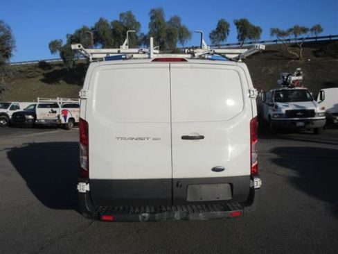 Used 2017 Ford Transit 150 130 Low Roof RWD image 3
