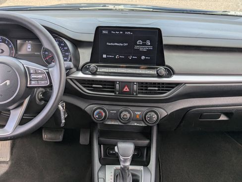 Certified 2023 Kia Forte LXS FWD image 14