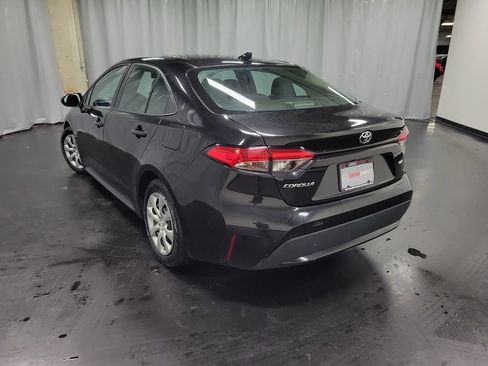 Used 2021 Toyota Corolla LE FWD image 6