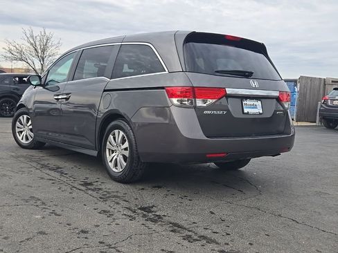 Used 2016 Honda Odyssey SE image 5