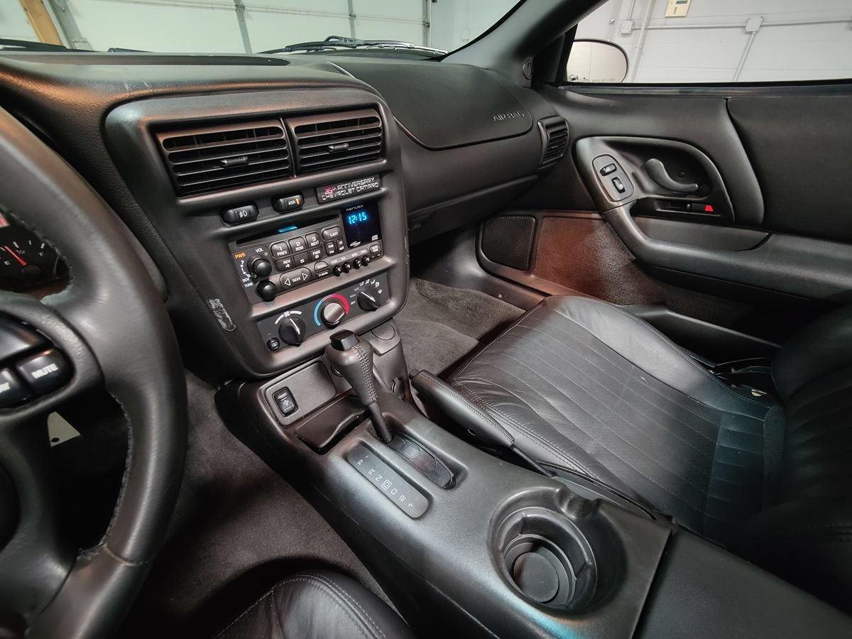 Used 2002 Chevrolet Camaro Z28 RWD image 37