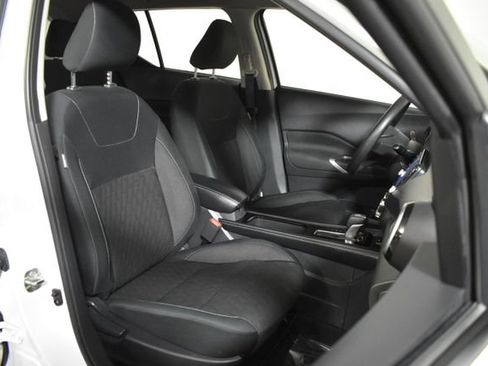 Used 2024 Nissan Kicks SV FWD image 31