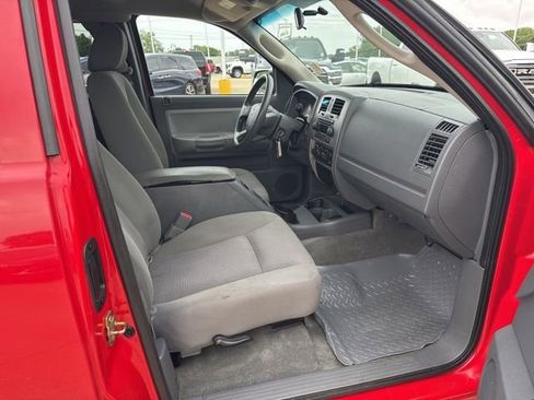 Used 2007 Dodge Dakota SLT w/ Sport Appearance Group AWD/4WD image 23