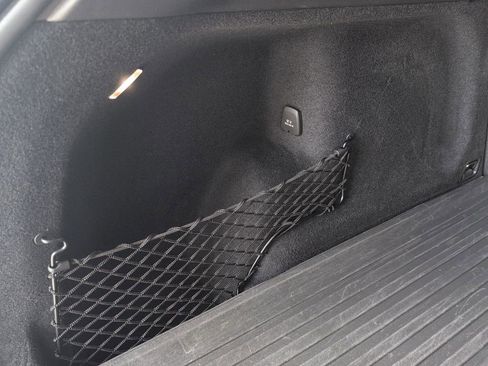 Used 2022 Volvo XC60 B5 Momentum w/ Advanced Package image 39