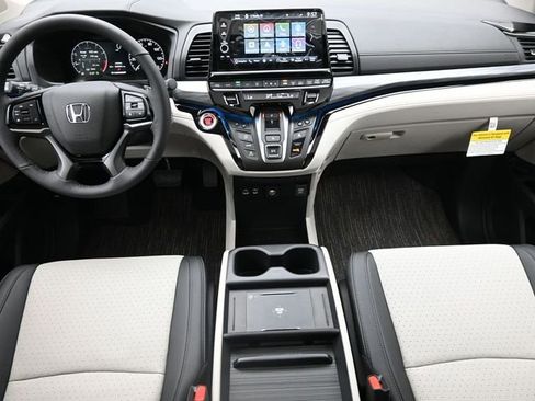 New 2026 Honda Odyssey Elite image 23