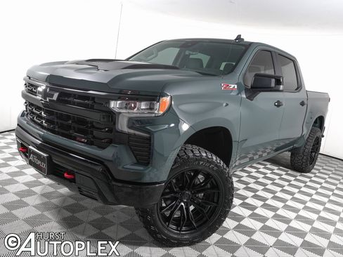 Used 2026 Chevrolet Silverado 1500 LT Trail Boss w/ Convenience Package II image 1