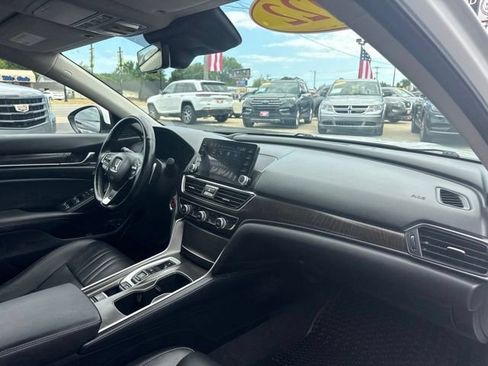 Used 2022 Honda Accord Touring image 19