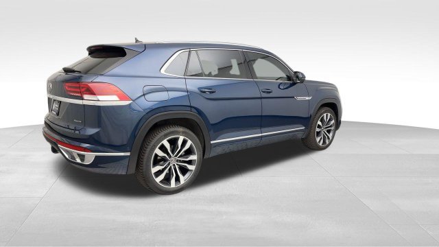 Certified 2023 Volkswagen Atlas Cross Sport SEL Premium R-Line AWD/4WD image 2