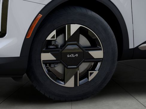 New 2026 Kia Sportage LX FWD image 9