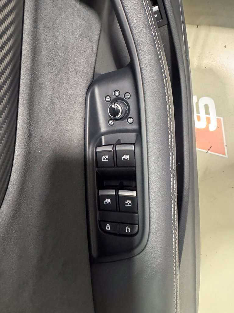 Used 2025 Audi SQ7 Prestige AWD/4WD image 11