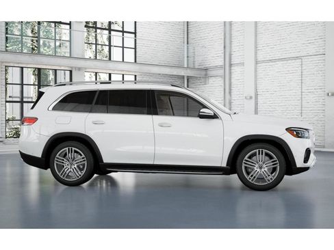 New 2026 Mercedes-Benz GLS 450 4MATIC image 16