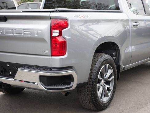Used 2024 Chevrolet Silverado 1500 LT image 10