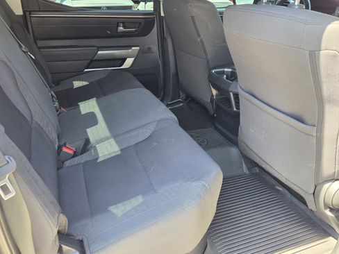 Used 2022 Toyota Tundra SR5 w/ SR5 Convenience Package AWD/4WD image 10
