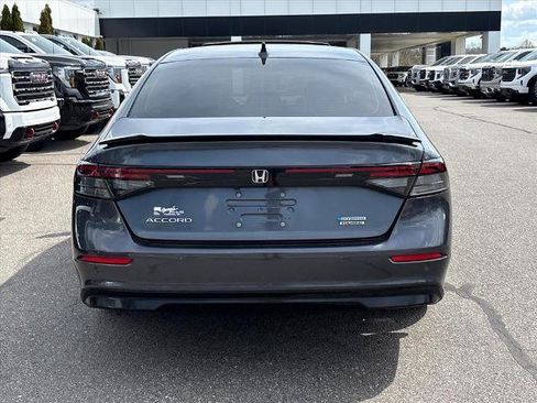 Used 2023 Honda Accord Touring image 5