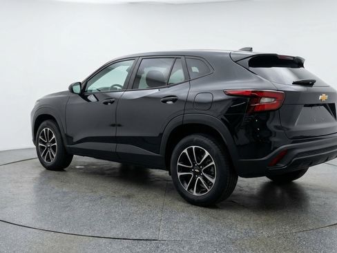 Used 2025 Chevrolet TrailBlazer LT image 6