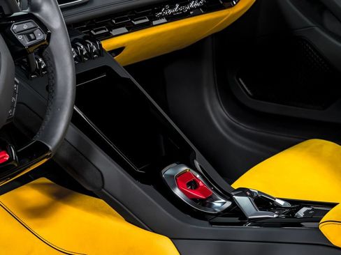 Used 2022 Lamborghini Huracan EVO AWD/4WD image 22