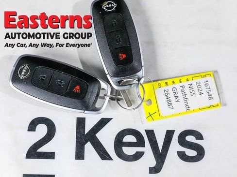 Used 2024 Nissan Pathfinder S AWD/4WD image 24
