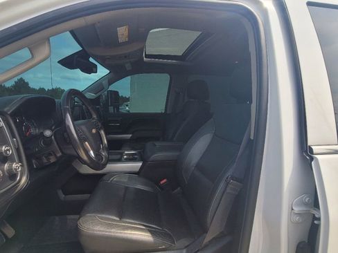 Used 2017 Chevrolet Silverado 2500 LTZ w/ Duramax Plus Package AWD/4WD image 11