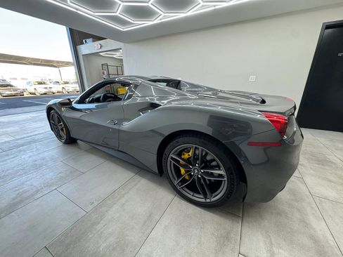 Used 2017 Ferrari 488 Spider RWD image 4