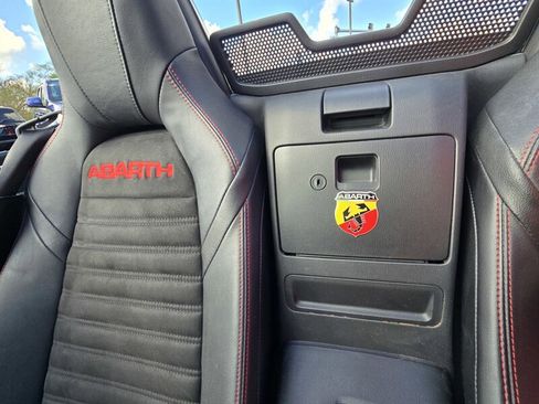 Used 2020 FIAT 124 Spider Abarth w/ Convenience Group image 23