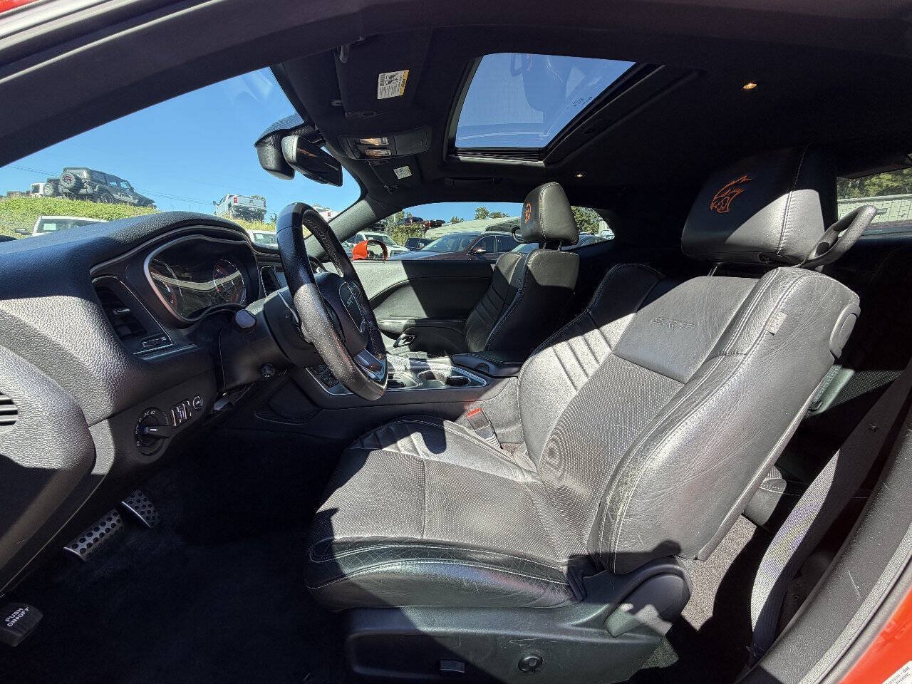 Used 2016 Dodge Challenger SRT Hellcat RWD image 23