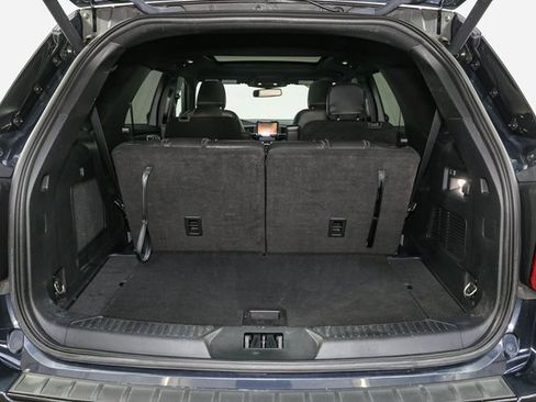 Used 2023 Ford Explorer ST-Line w/ Class IV Trailer Tow Package image 11