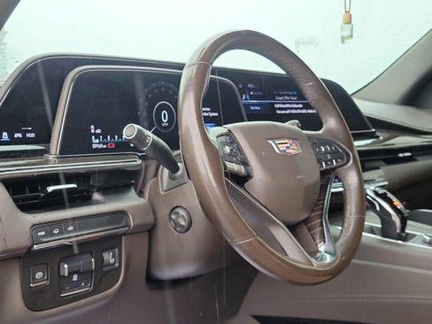 Used 2021 Cadillac Escalade ESV Sport w/ Driver Assist Tech Package RWD image 9