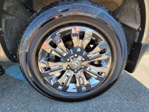 Used 2017 Nissan Titan Platinum Reserve image 63