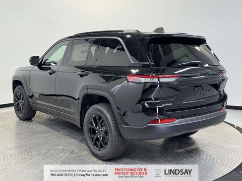 New 2026 Jeep Grand Cherokee Altitude AWD/4WD image 6