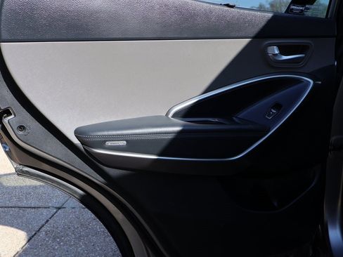 Used 2017 Hyundai Santa Fe Sport image 18