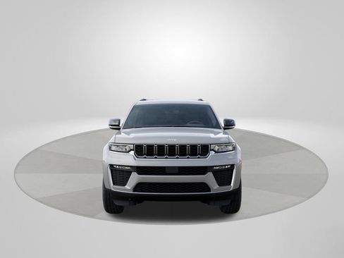 New 2026 Jeep Grand Cherokee L Limited RWD image 6