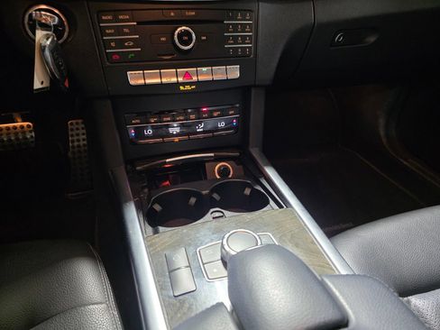 Used 2016 Mercedes-Benz E 350 4MATIC Wagon image 19