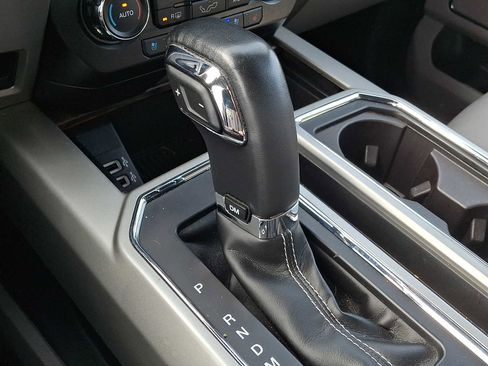 Used 2019 Ford F150 Lariat image 11