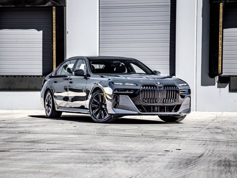 New 2026 BMW 760i xDrive w/ Executive Package AWD/4WD image 11