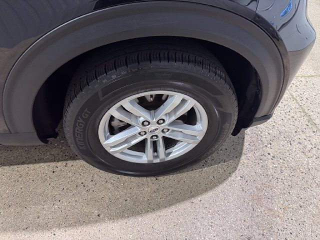 Used 2024 Ford Explorer XLT AWD/4WD image 30