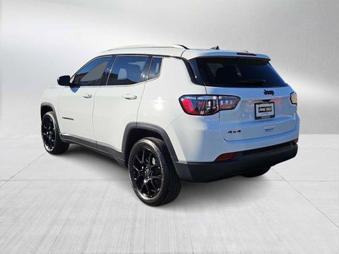 New 2026 Jeep Compass Latitude image 6