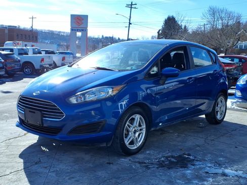 Used 2019 Ford Fiesta SE FWD image 4