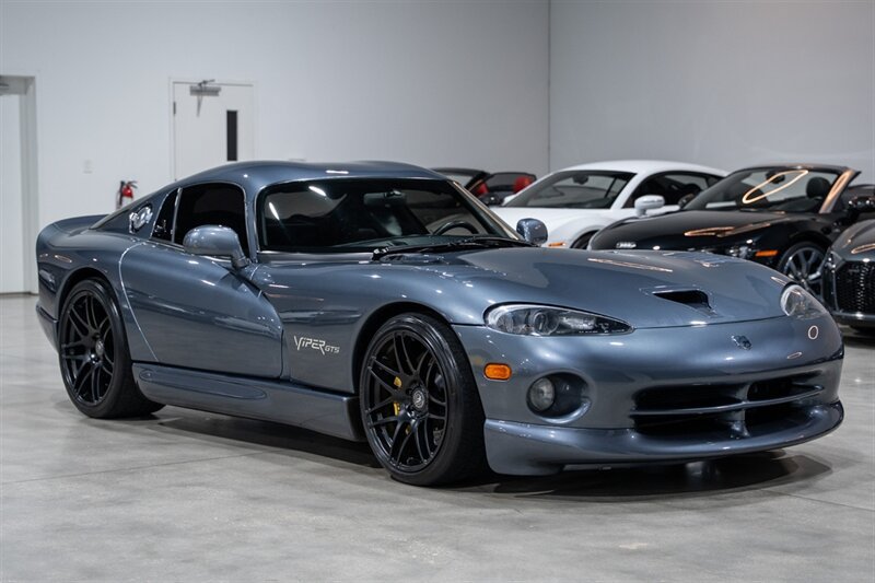 Used 2000 Dodge Viper GTS RWD image 16