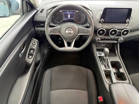 Used 2025 Nissan Sentra SV FWD image 4