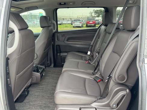 Certified 2024 Honda Odyssey EX-L image 26