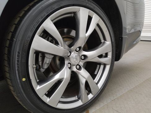 Used 2018 INFINITI Q70 L 3.7 image 31