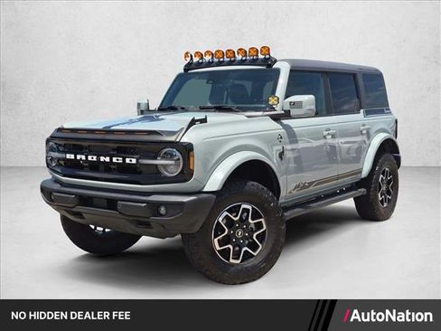 Used 2024 Ford Bronco Outer Banks AWD/4WD image 1