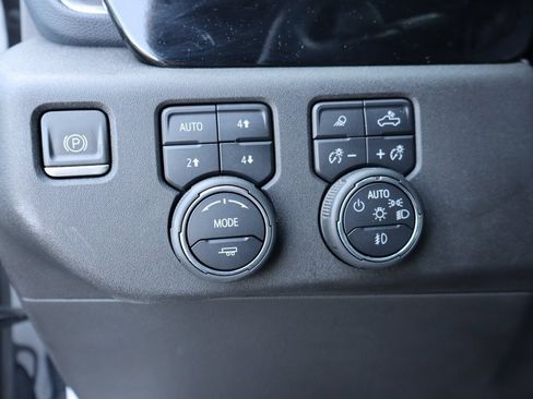 Used 2023 Chevrolet Silverado 1500 High Country w/ Z71 Off-Road Package image 16